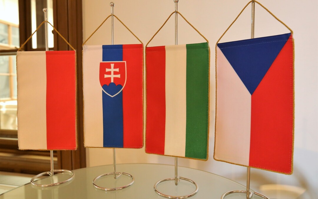 Wyszehradzki król jest nagi!