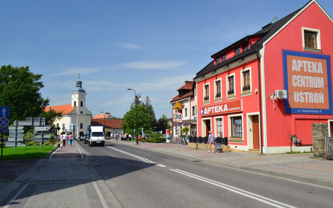 Małych sklepów coraz mniej